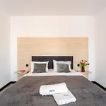 Ind.U Apartamenty